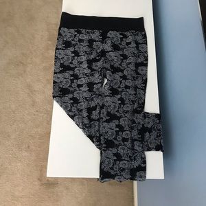 Cute printed leggings!